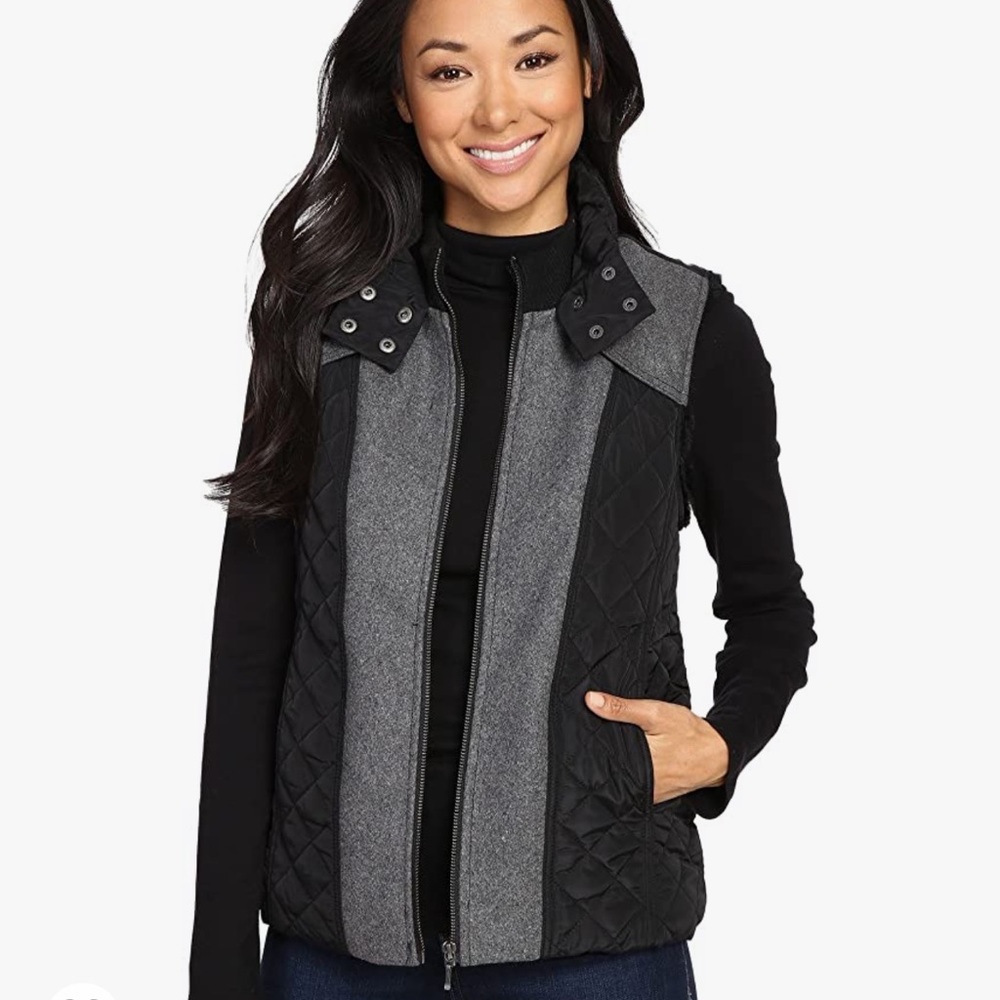 Tart- Donnah Vest-Black/gray design w/faux fur inner accents zipper/button-S NWT